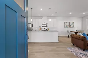 535 Avisa Dr, Kemah, TX 77565 - Photo 4