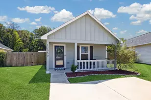 17050 Marie Vlg Dr, Conroe, TX 77306 - Photo 1