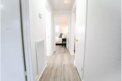 1009 Robinhood, Brenham, TX 77833 - Photo 28