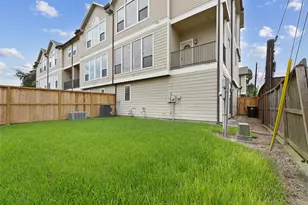 2402 Calumet St, Houston, TX 77004 - Photo 22
