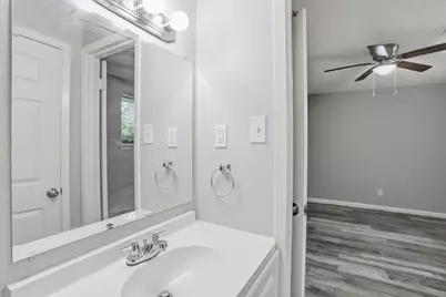 14519 Draycott Lane, Houston, TX 77045 - Photo 32