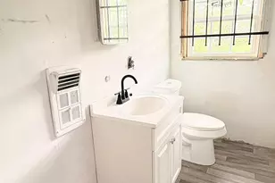 335 Delaware St, Houston, TX 77029 - Photo 14