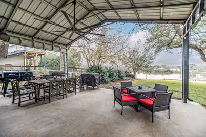 1236 Riverside Drive, Palacios, TX 77465 - Photo 8