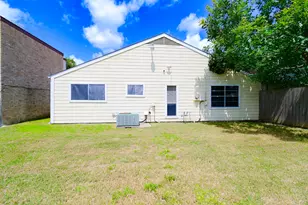 8615 Belle Park Dr, Houston, TX 77099 - Photo 46