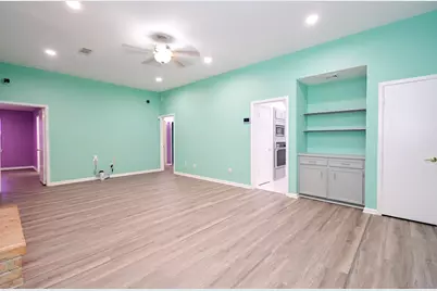 8615 Belle Park Drive, Houston, TX 77099 - Photo 2
