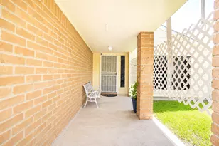 8615 Belle Park Dr, Houston, TX 77099 - Photo 8