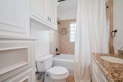 901 W 21st Street, Houston, TX 77008 - Photo 22