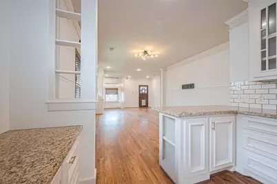 901 W 21st Street, Houston, TX 77008 - Photo 18