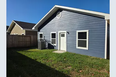 9910 Dipping Brook Street, Houston, TX 77076 - Photo 10