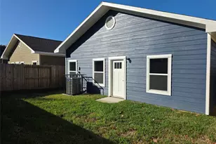 9910 Dipping Brk St, Houston, TX 77076 - Photo 10