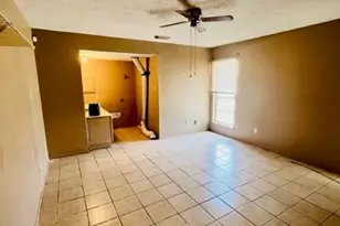 19502 Woodglen Dr, Katy, TX 77449 - Photo 4