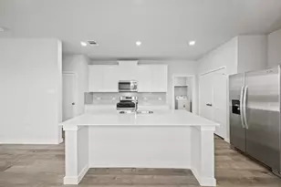 1116 Independence Ave, Bay City, TX 77414 - Photo 4