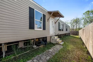 5421 N Redell Rd, Baytown, TX 77521 - Photo 1