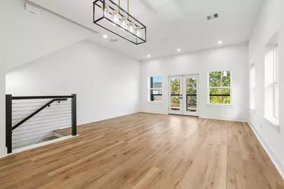 868 E 35th Street, Houston, TX 77022 - Photo 8