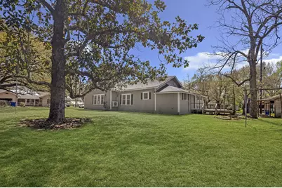 201 N Pine Street, Corrigan, TX 75939 - Photo 10