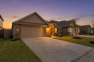 7327 Bartoncliff Dr, Katy, TX 77493 - Photo 2