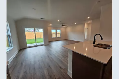 10723 Crockett Meadows Boulevard, Conroe, TX 77306 - Photo 6