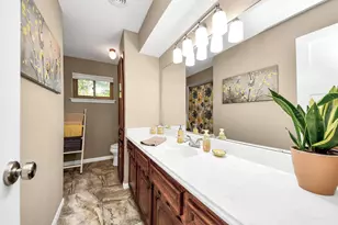 4201 Tumbleweed Ln, Baytown, TX 77521 - Photo 12