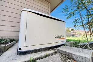 4201 Tumbleweed Ln, Baytown, TX 77521 - Photo 4