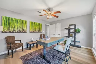 10703 Valley Forge Dr, Houston, TX 77042 - Photo 28
