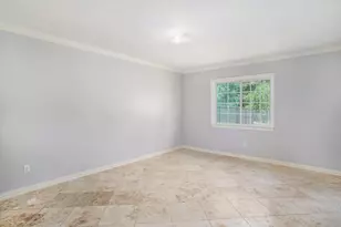 6319 Hollow Pines Dr, Houston, TX 77049 - Photo 14