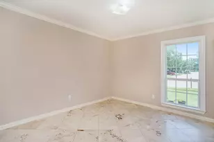 6319 Hollow Pines Dr, Houston, TX 77049 - Photo 12
