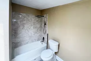 3621 Winnie St, Galveston, TX 77550 - Photo 10