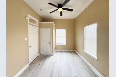 3621 Winnie Street, Galveston, TX 77550 - Photo 6