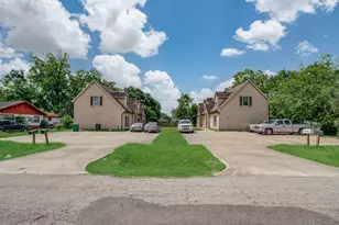 5012 Higgins St, Houston, TX 77033 - Photo 2