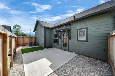 7711 Longmire Road #05, Conroe, TX 77304 - Photo 4