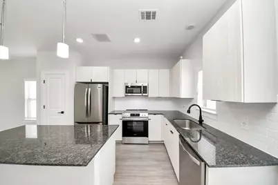 7711 Longmire Road #05, Conroe, TX 77304 - Photo 10