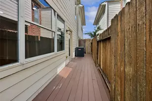 1762 Aden Mist Dr, Houston, TX 77003 - Photo 8