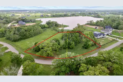 21702 Chenango Lake Drive, Angleton, TX 77515 - Photo 10