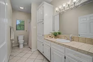 1621 McFadden Rd, Lake Jackson, TX 77566 - Photo 20