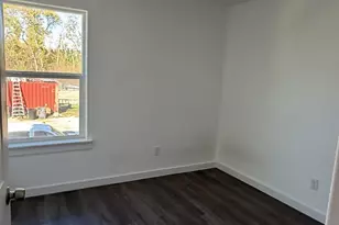 6313 Sandra St, Houston, TX 77028 - Photo 10