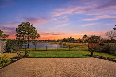 2425 Harbor Chase Drive, Pearland, TX 77584 - Photo 2
