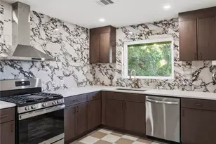 4709 Nina Lee Ln, Houston, TX 77092 - Photo 8