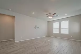 702 Cobalt Crest Ln, Houston, TX 77336 - Photo 14