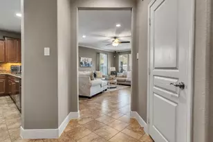 1618 Pelago St, League City, TX 77573 - Photo 4