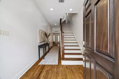 1917 Woodbury Street, Houston, TX 77030 - Photo 4