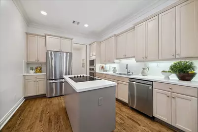 1917 Woodbury Street, Houston, TX 77030 - Photo 10