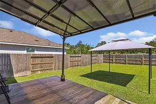 21027 Santopadre St, New Caney, TX 77357 - Photo 2