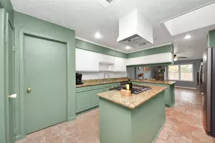 10007 Loch Dane Dr, Houston, TX 77070 - Photo 14