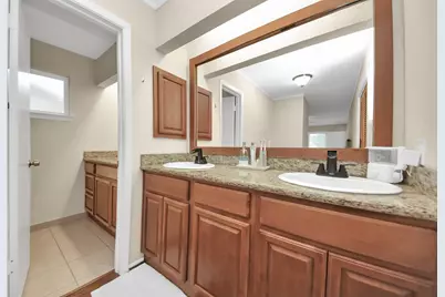 10007 Loch Dane Drive, Houston, TX 77070 - Photo 22