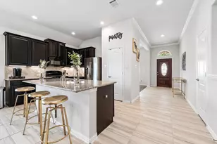 230 Dale Ridge Ln, Dickinson, TX 77539 - Photo 4