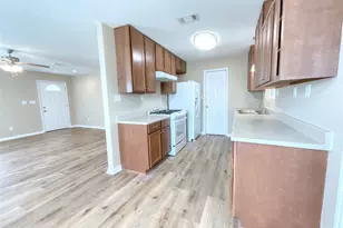 975 S Ann St, Sour Lake, TX 77659 - Photo 16