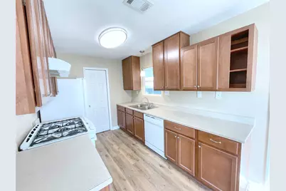 975 S Ann Street, Sour Lake, TX 77659 - Photo 10