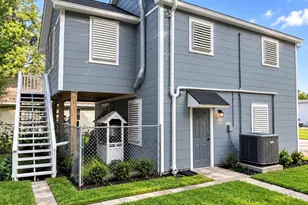 7017 2nd St, Hitchcock, TX 77563 - Photo 4
