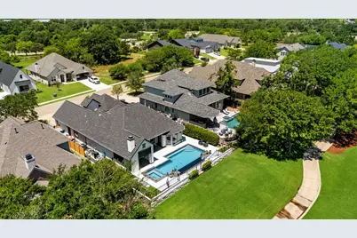 2833 Persimmon Ridge Court, Bryan, TX 77807 - Photo 2