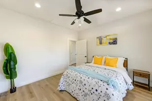 1803 Brooks St, Houston, TX 77026 - Photo 8
